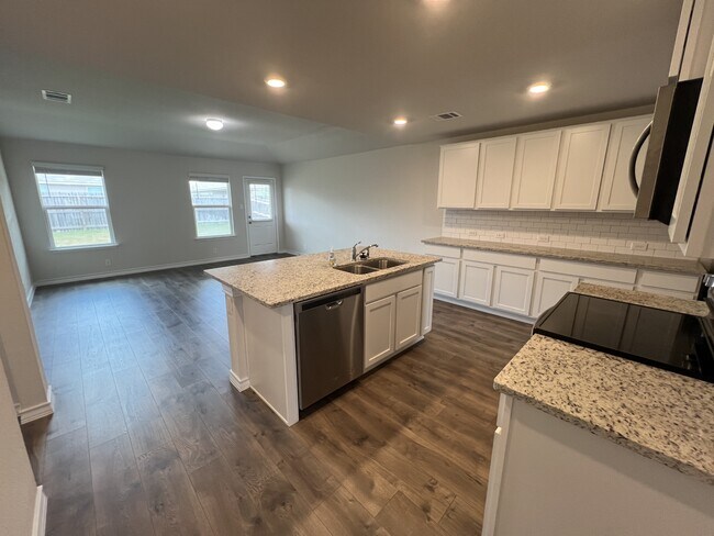 Building Photo - 317 Denison Dm