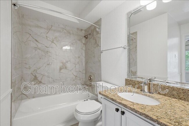 Building Photo - 3315 Wyndham Cir