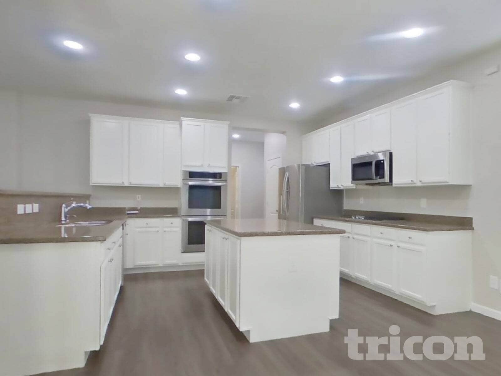 Building Photo - 26011 N Sandstone Way