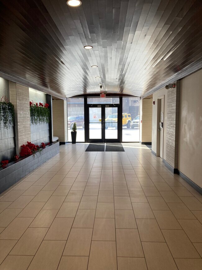 Entrance Interior - 700 E 8th St