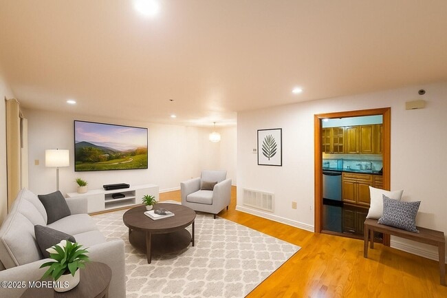 Building Photo - 404 N Lafayette Rd