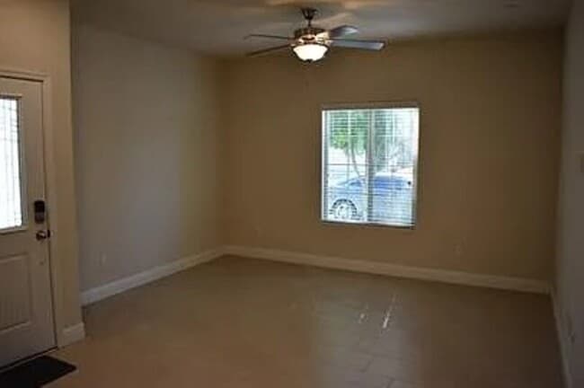 Building Photo - 2430 Quesada Dr
