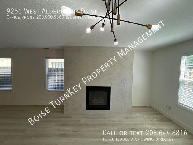 Building Photo - 9251 W Alderberry Dr