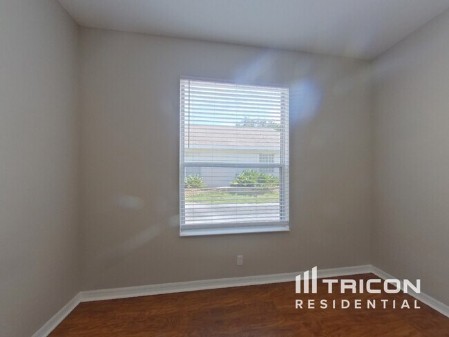 Building Photo - 33246 Irongate Dr