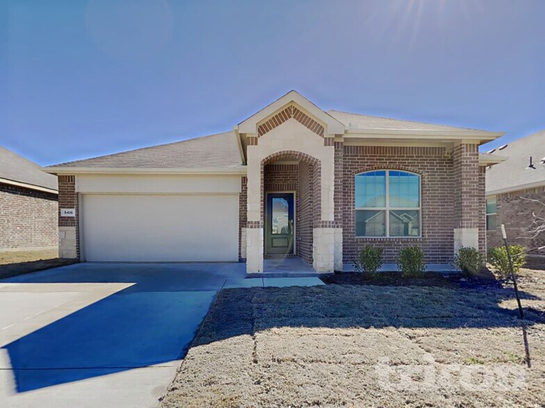 Building Photo - 5416 Montrose Dr