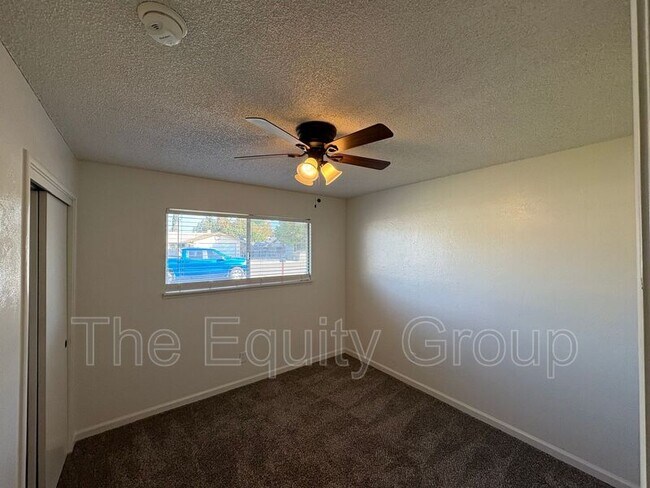 Building Photo - 1641 S Thomas St