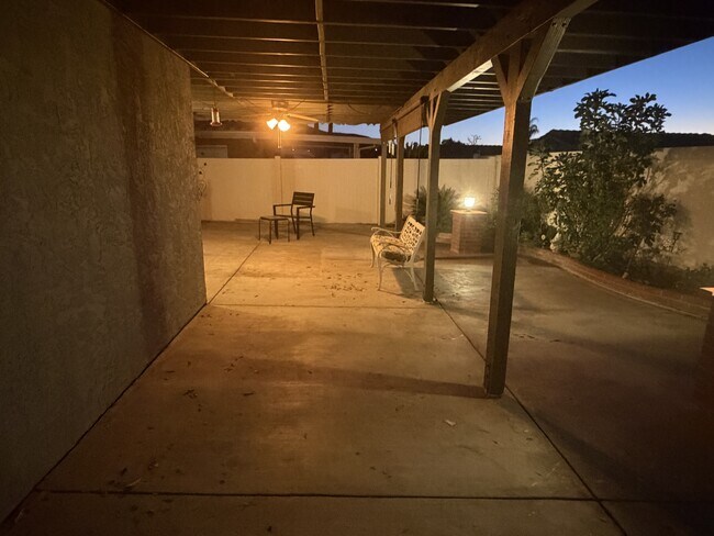 Building Photo - 28133 Vía Domador