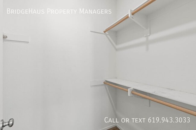 Building Photo - 1709 Signature Pl