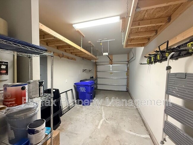 Building Photo - 212 Ellsworth Manor Dr