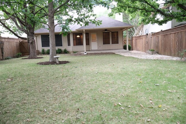 Building Photo - 3120 Cohoba Dr