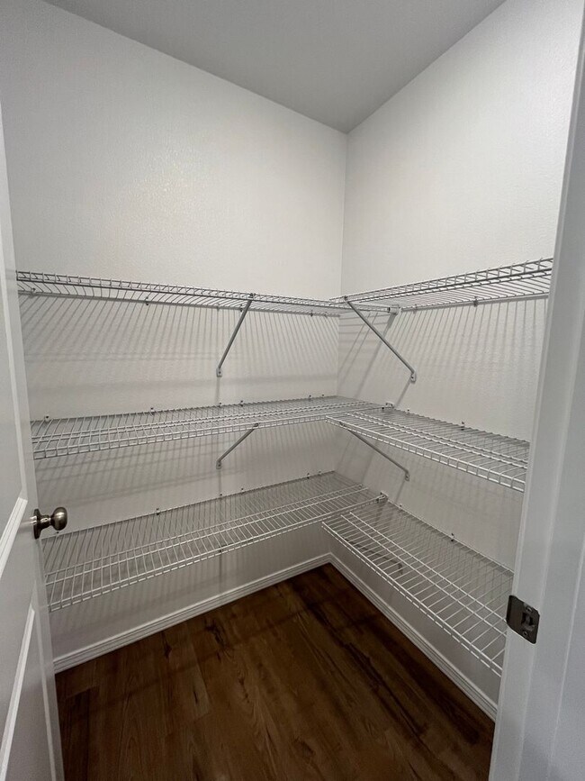 Building Photo - NEW BUILD! 4 BEDROOM 2 BATHROOM