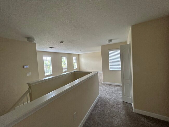 Building Photo - 15147 Driftwood Bend St