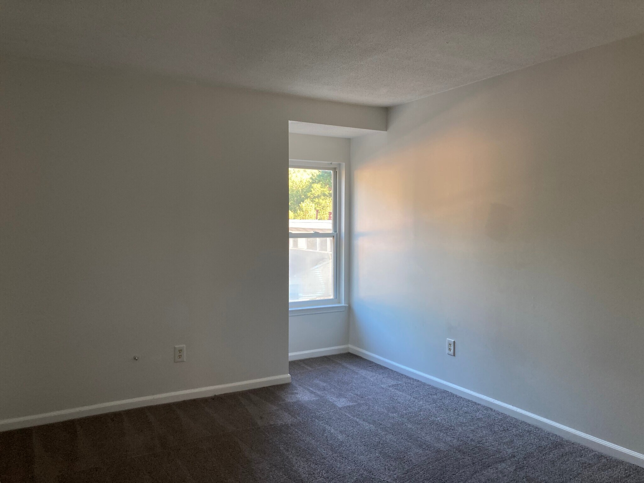 Bedroom 2 - 2022 Oak Park Ln