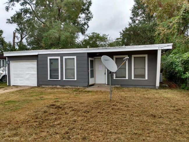 Building Photo - 4620 Galveston St