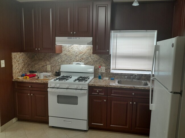 New Kitchen - 8001 Langdale St
