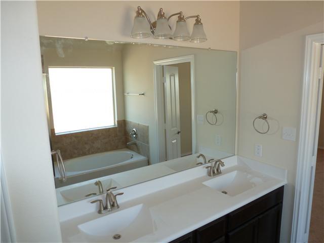 Building Photo - 536 Brown Juniper Way