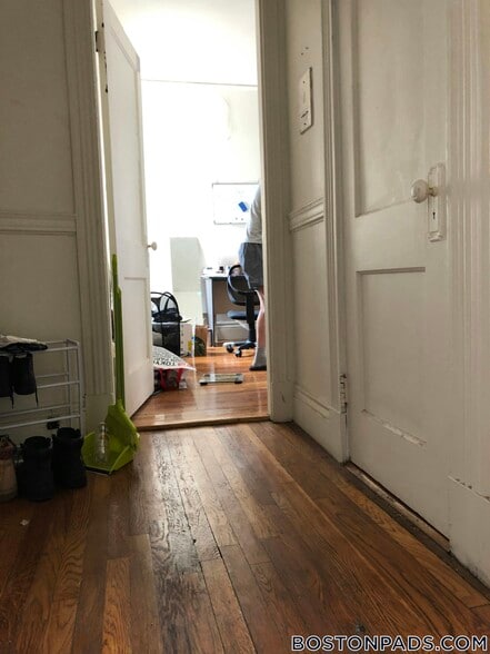 Building Photo - 5 Walbridge St