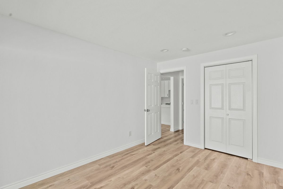 Building Photo - 3668 2nd Ave