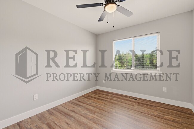 Building Photo - 4647 E 45th St N