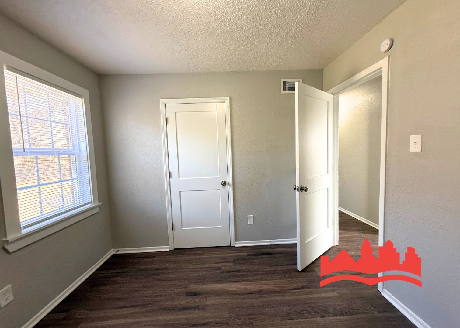 Building Photo - 2538 Lisa Ave