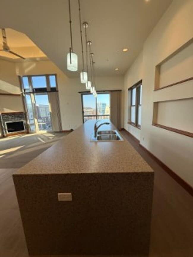 Building Photo - Blue Earth One Bedroom For Lease