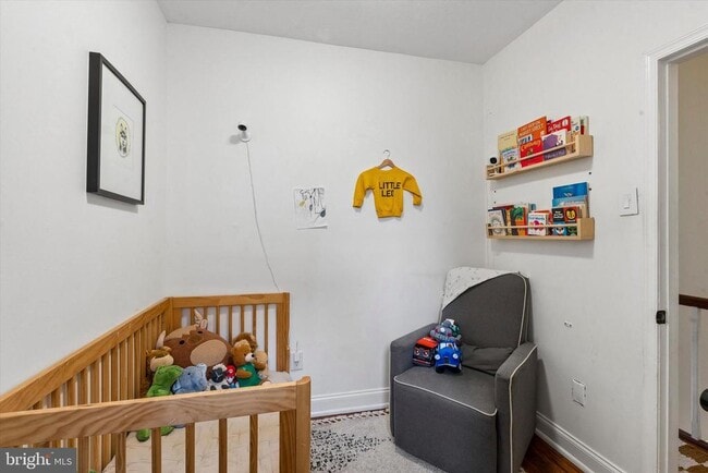 Building Photo - 1555 E Palmer St