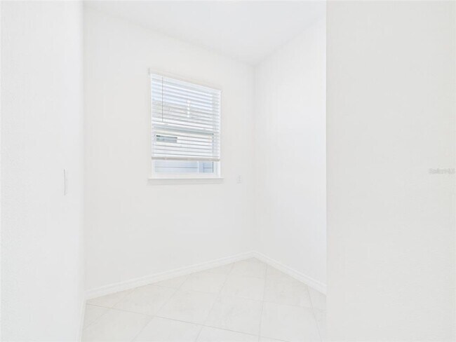 Building Photo - 7216 SW 58th Pl