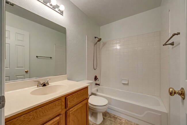 Building Photo - Peaceful Cul-De-Sac Living with Spacious Comfort and Everyday Convenience