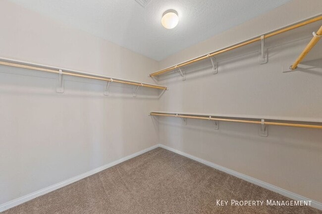 Building Photo - 2324 Mundare-