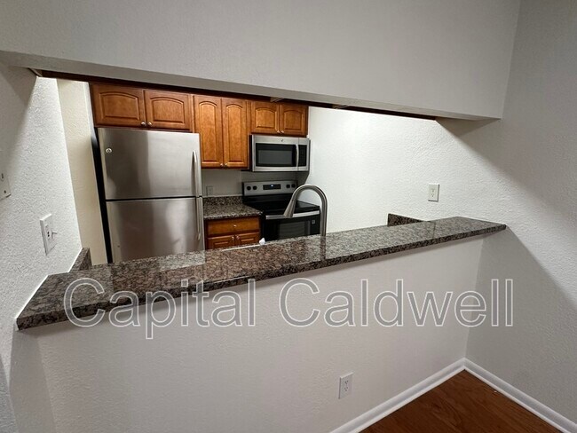 Building Photo - 5440 S MacDill Ave