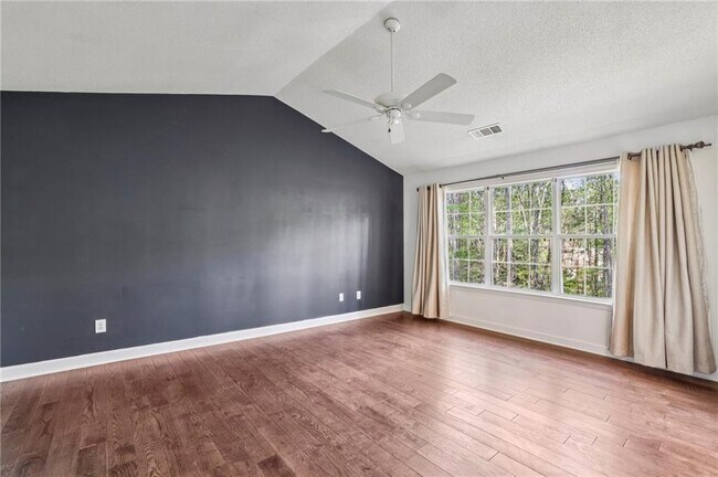 Building Photo - 615 Tammany Pointe