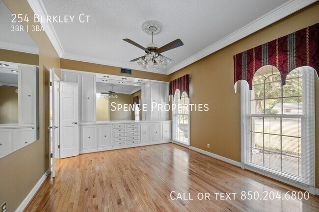 Building Photo - 254 Berkley Ct