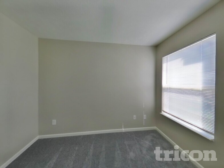 Building Photo - 2944 Mozart Way