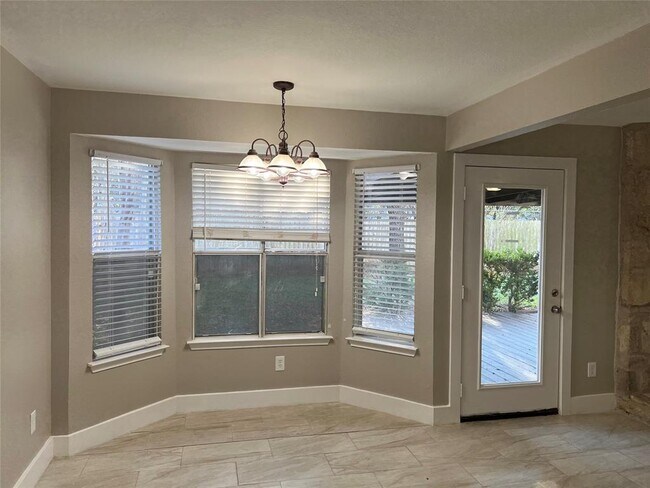 Building Photo - 5909 Avery Island Ave