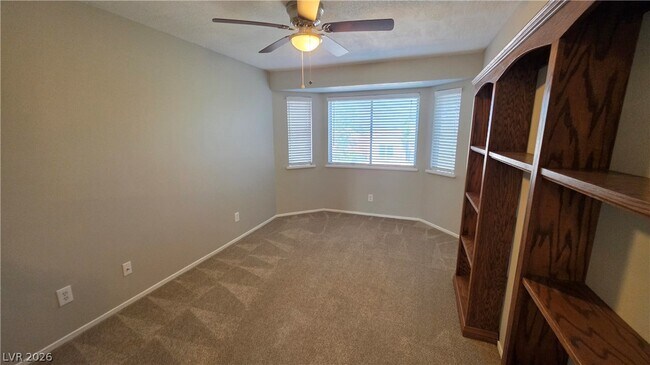 Building Photo - 112 Menta Ct