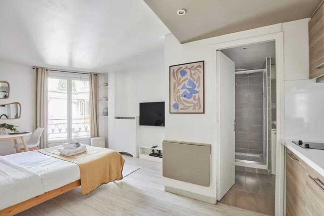 Building Photo - 15842 Addison Rd