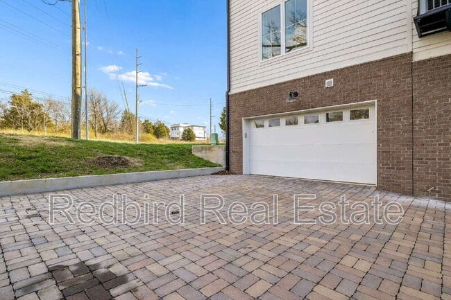 Building Photo - 2050 McKinley St