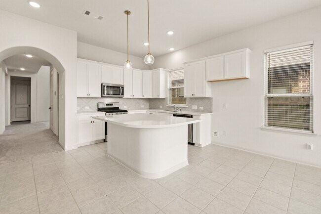 Building Photo - 6018 Bristol Spur Ln