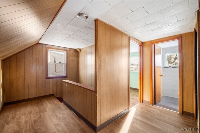 Building Photo - 1271 Cleveland Dr