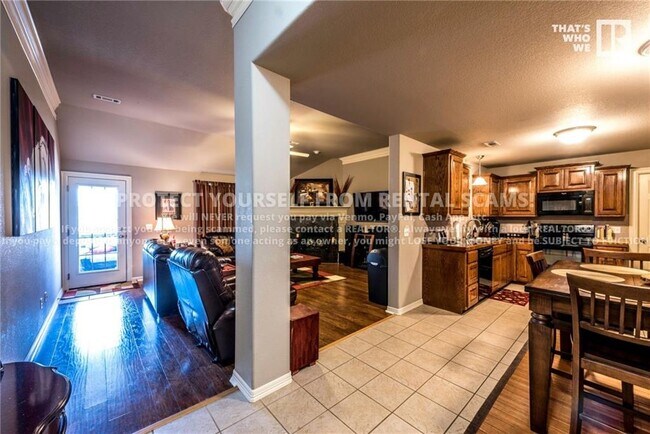 Building Photo - 3522 W Clearwood Dr