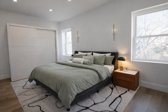 Building Photo - 335 Arlington Ave