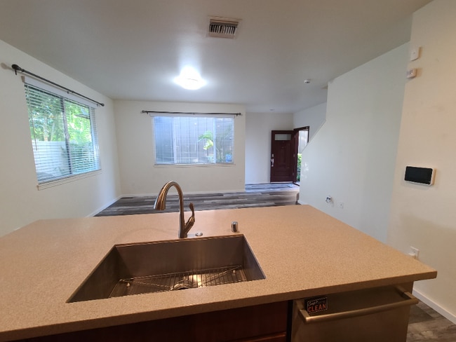 Building Photo - 91-6221-6221 Kapolei Pkwy
