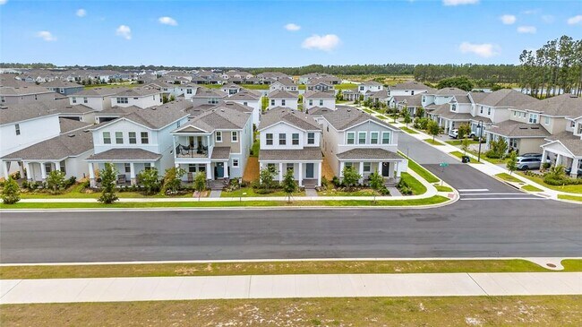 Building Photo - 15174 Field Daisy Dr