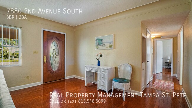 Building Photo - ***Beautiful St Pete Waterfront Home***