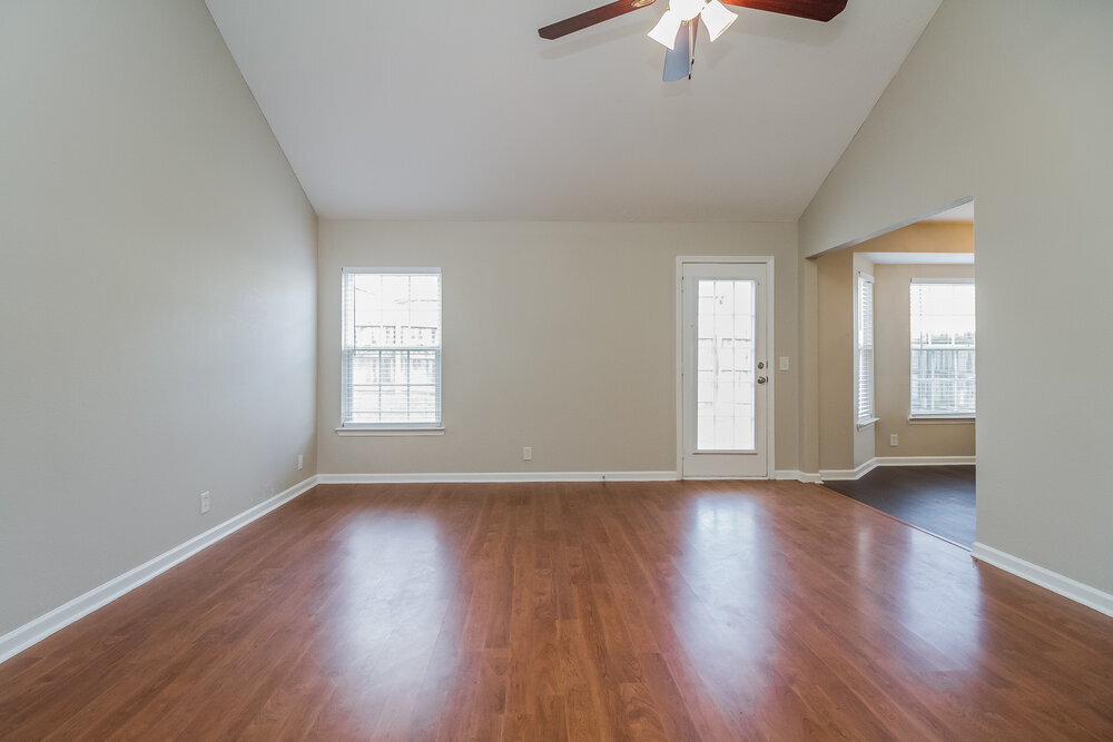 Building Photo - 1105 Sima Shabat Ct