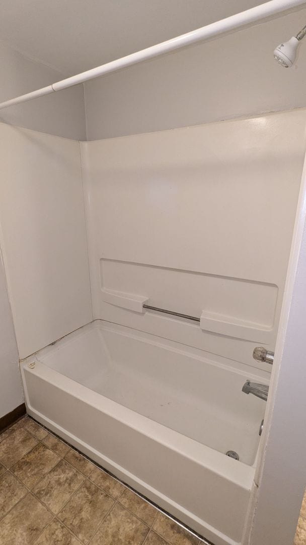 Building Photo - Charming 3-bedroom, 1-bathroom home located in the vibrant city of Akron