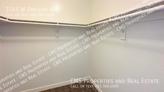 Building Photo - 3745 W Oregon Ave