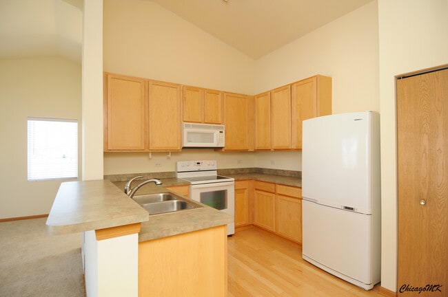 Building Photo - 917 Silverstone Dr