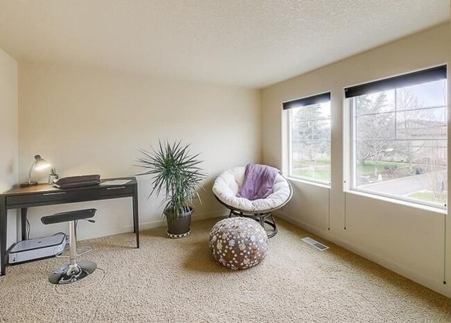 Building Photo - Beautiful 4 Bedroom Home In Villebois!