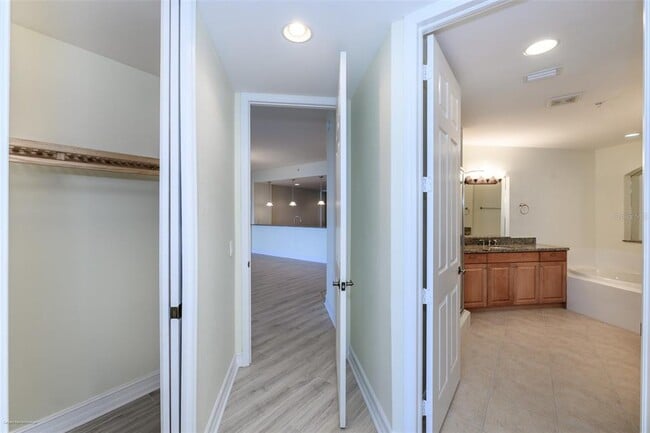 Building Photo - 89 Vivante Blvd